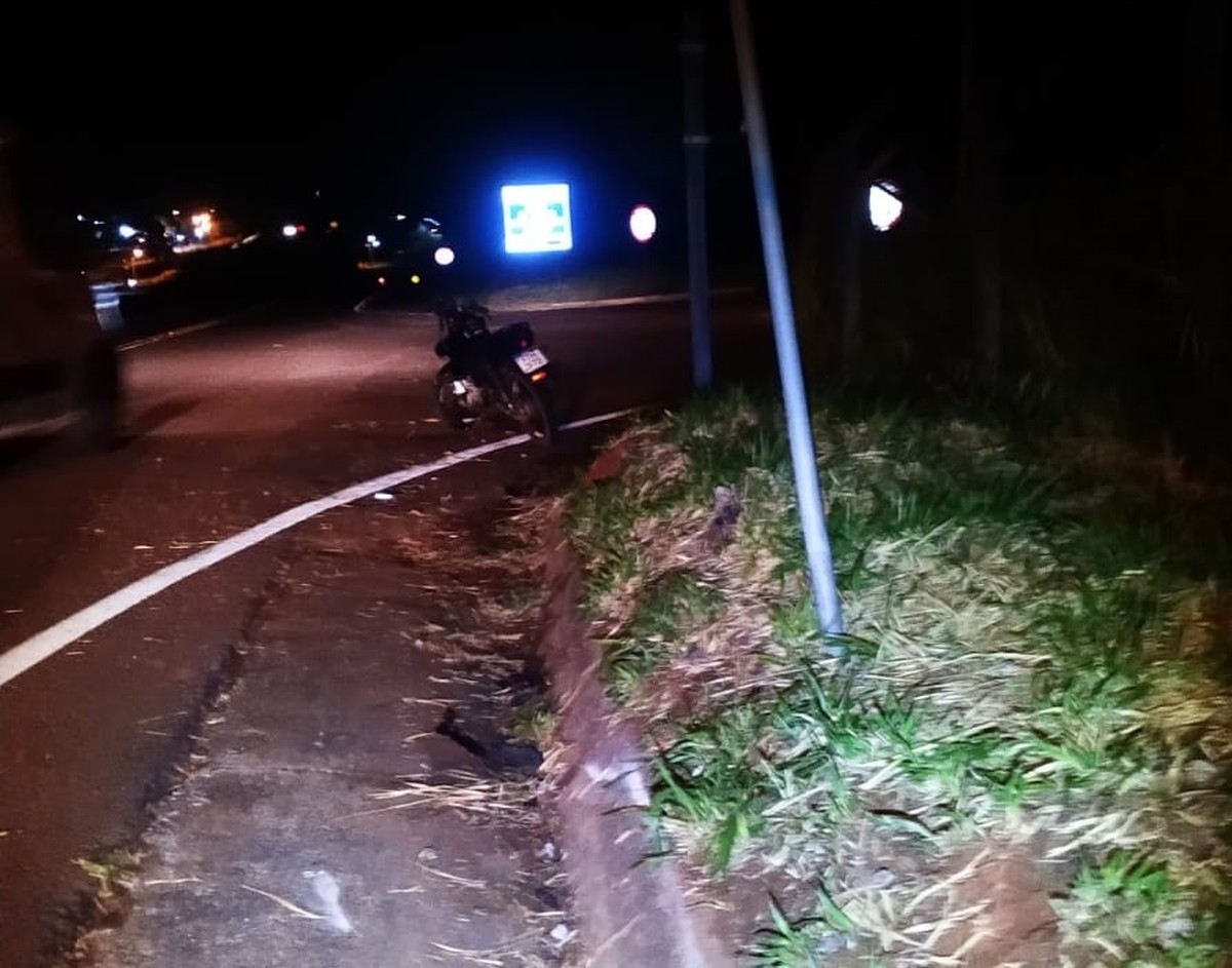 Motociclista morre após bater em canaleta de água pluvial na Rodovia Homero Severo Lins, em Rancharia