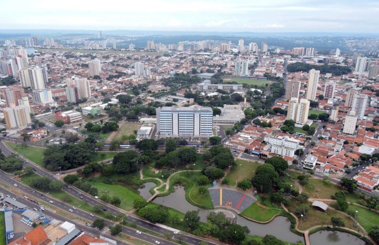 Saiba o que abre e o que fecha no feriado de Ano Novo em Bauru