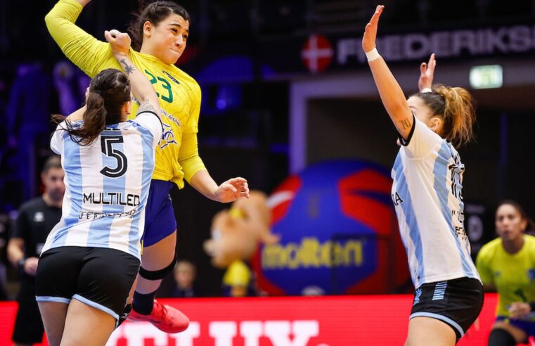 Brasil supera Argentina e continua vivo no Mundial de handebol