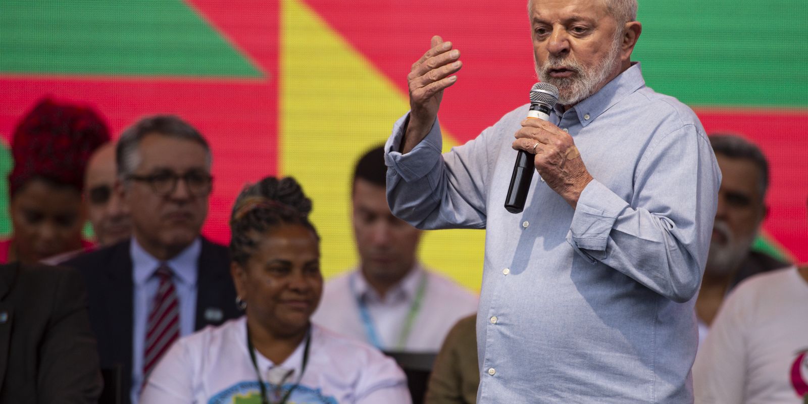 Lula diz que trabalhou em 2023 para que Brasil voltasse à normalidade