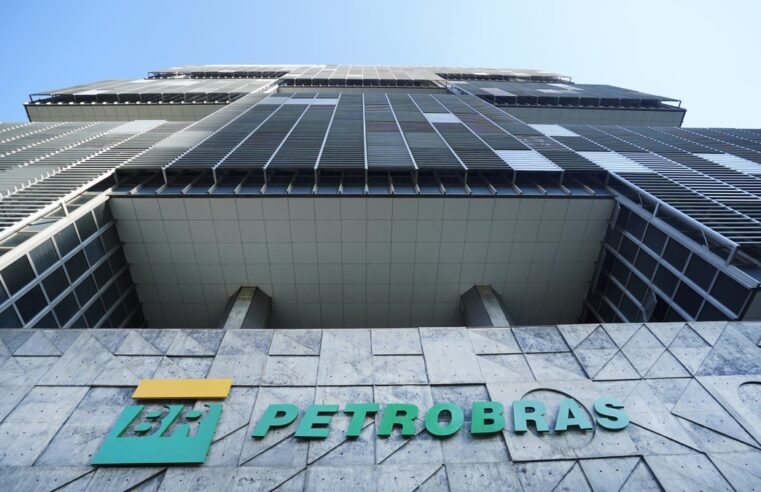 Acionistas da Petrobras aprovam distribuição de 50% dos dividendos extraordinários