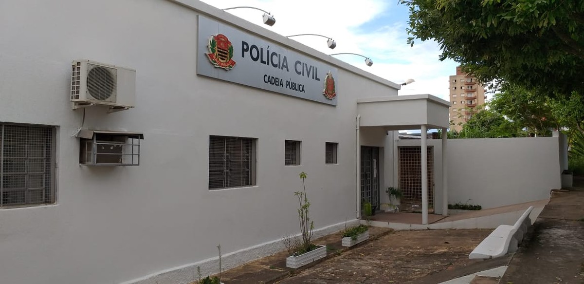 Discussão em bar acaba em assassinato de homem; suspeito, que é colega da vítima, foi preso temporariamente, em Paulicéia