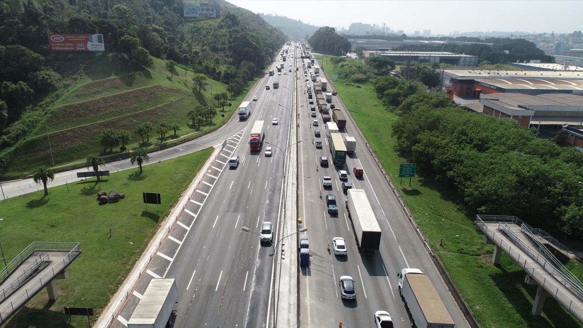 Com 422 mil veículos, feriado de Ano Novo tem tráfego intenso nas rodovias da região de Itapetininga