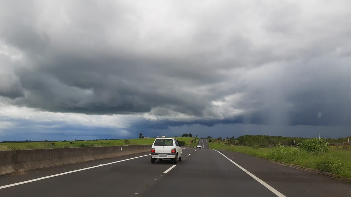 Defesa Civil emite alerta de chuva para o centro-oeste paulista até sábado