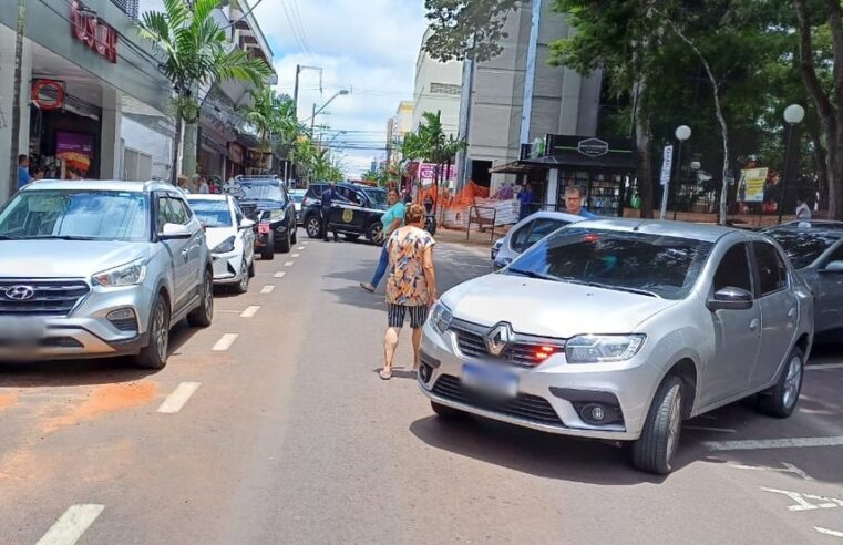 Cuidadora é presa suspeita de manter casal de idosos em cárcere privado e furtar mais de R$ 200 mil de conta bancária em Botucatu | Bauru e Marília