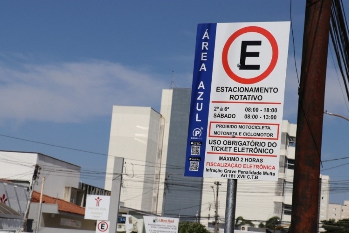 Justiça suspende rescisão de contrato e empresa pode voltar a operar zona azul em Marília | Bauru e Marília