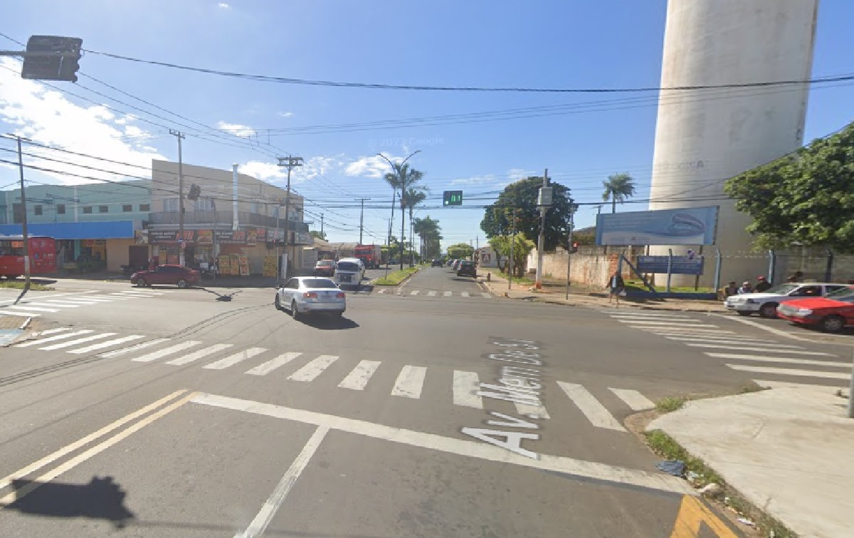 Pedestre morre atropelado por moto em avenida de Marília | Bauru e Marília