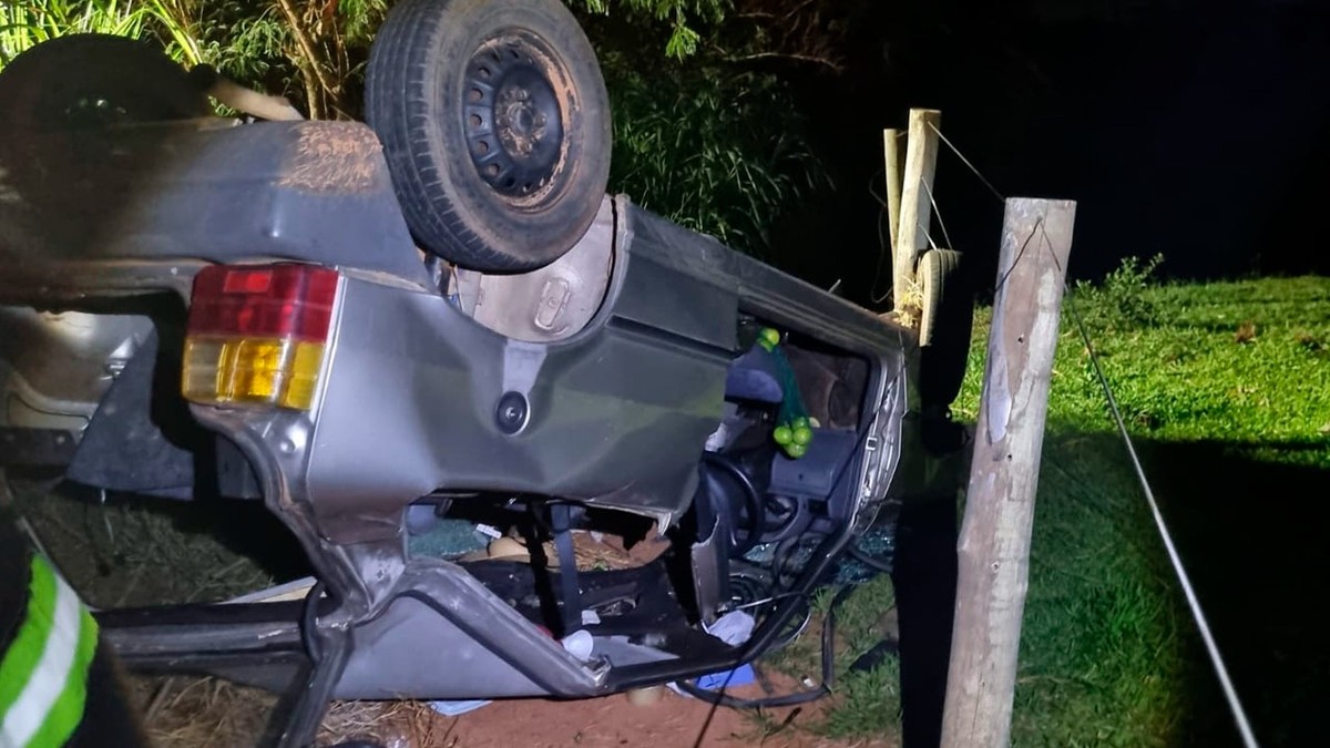 Homem morre após capotar carro em vicinal de Tupã