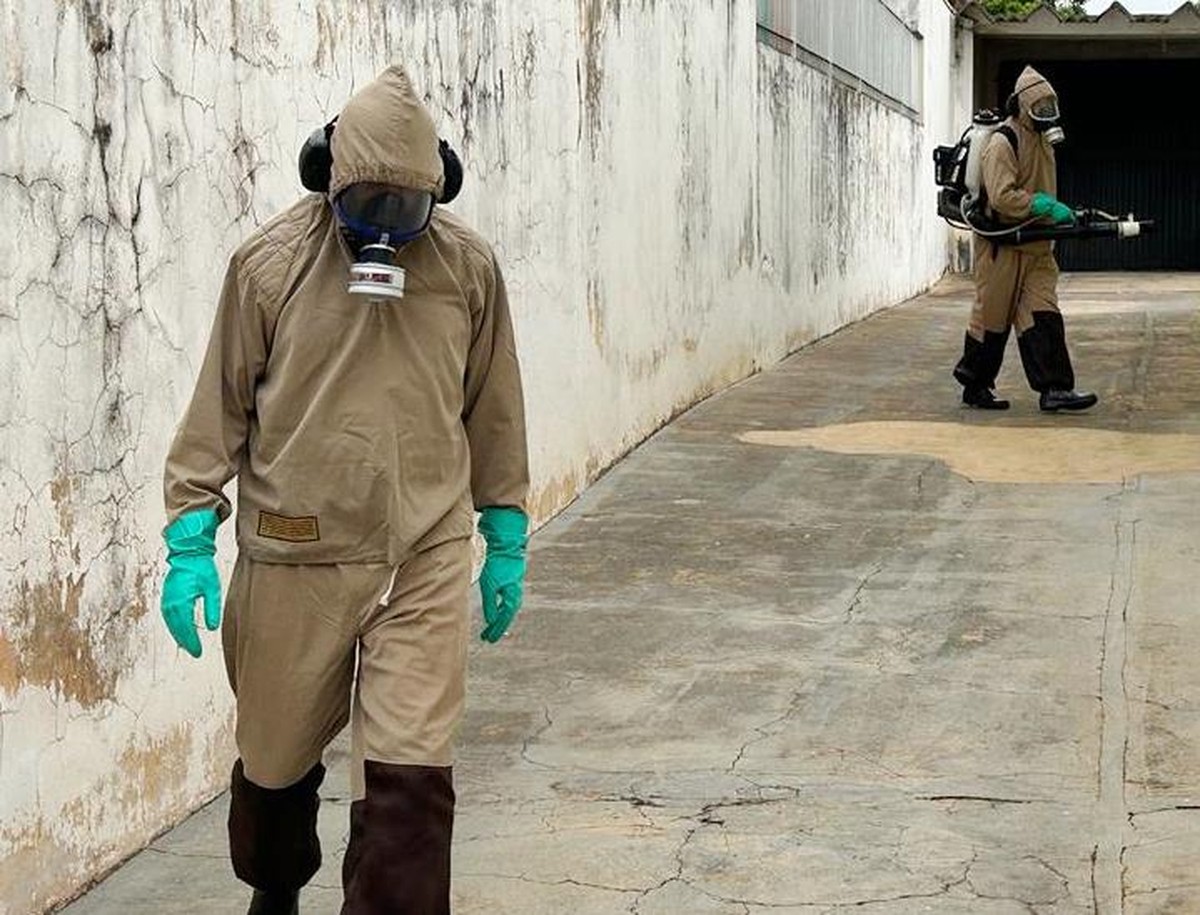 Visando conter o avanço da dengue, Vigilância Epidemiológica nebuliza 13 escolas municipais da zona leste de Presidente Prudente