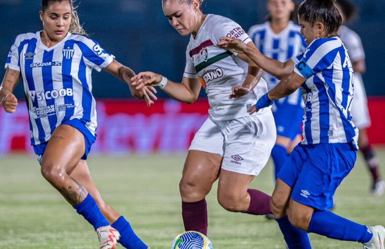 Avaí bate Fluminense na abertura da Supercopa do Brasil feminina