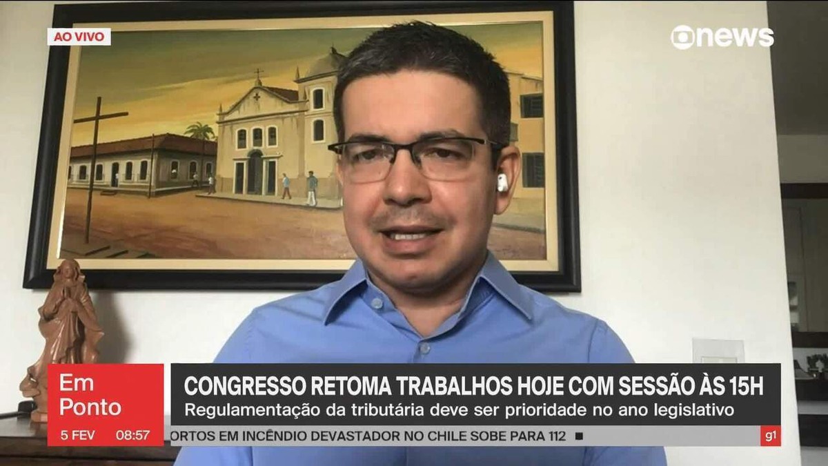 Governo está 'disposto' a substituir MP que retoma tributação da folha de pagamento por projeto de lei, diz Randolfe