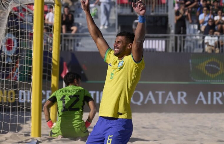 Mundial de Beach Soccer: Brasil goleia Japão para alcançar semifinal