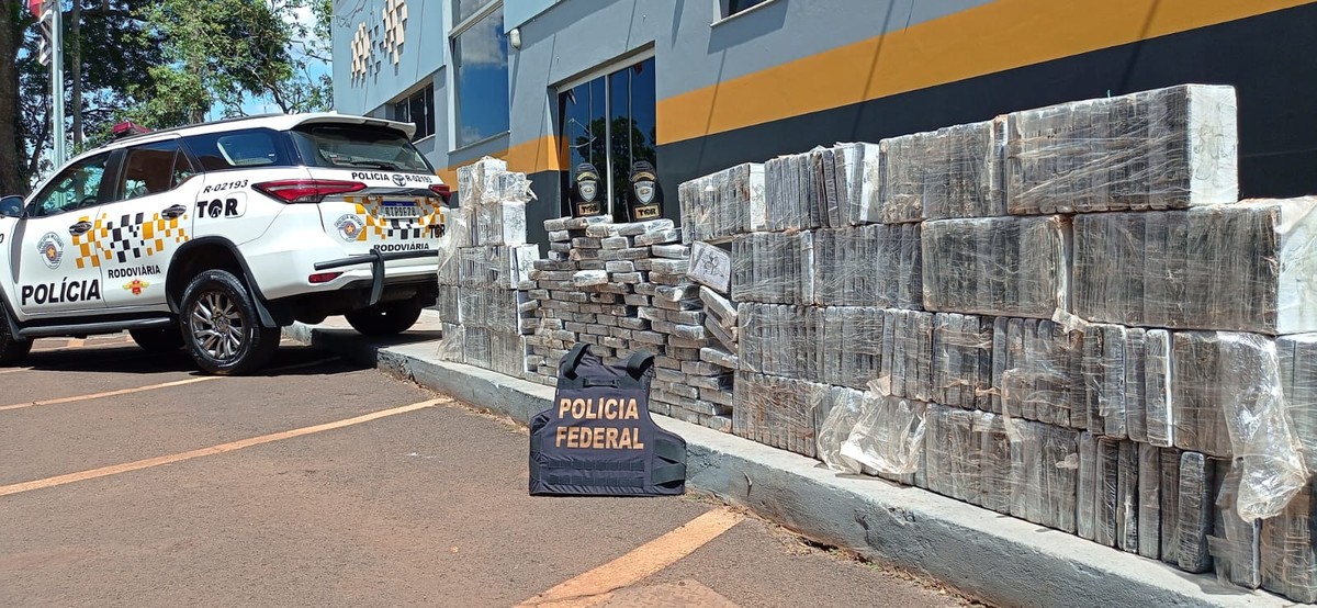 PF e Polícia Rodoviária apreendem mais de 400 kg de cocaína em fundos falsos de caminhão durante Operação Carnaval em Jaú | Bauru e Marília