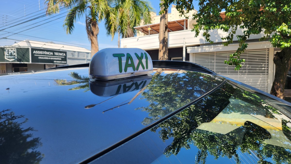 Período de cadastramento e recadastramento de taxistas, mototaxistas, motoristas de aplicativo e transporte escolar começa nesta quinta-feira | Presidente Prudente e Região