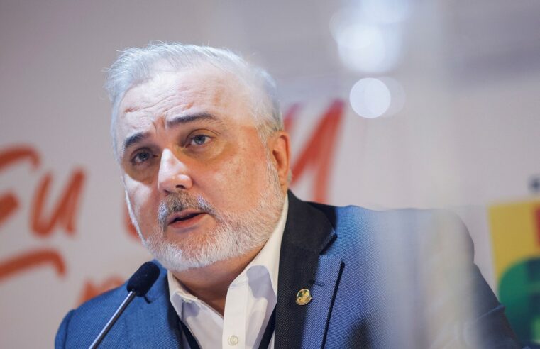 Prates diz que Lula não deu ordem sobre dividendos da Petrobras e vê 'muita espuma' na discussão