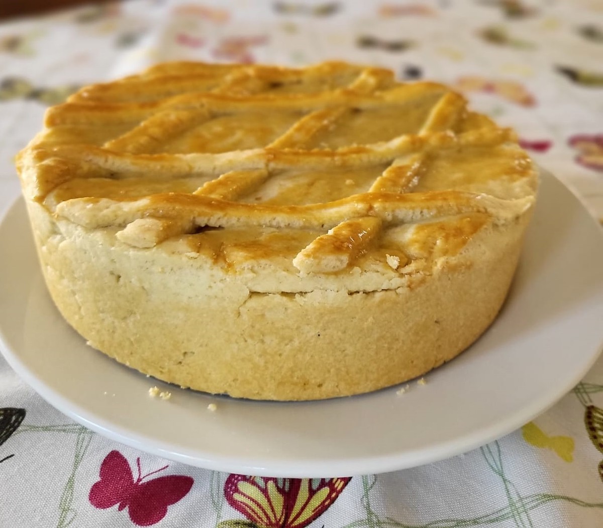 Com molho de chimichurri e requeijão, Empadão de Frango pode ser servido no Domingo de Páscoa