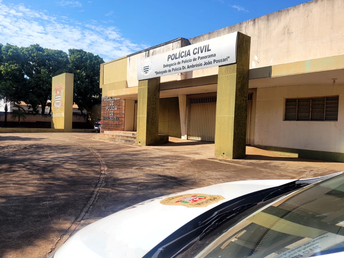 Após roubar lanches e refrigerantes durante entrega do pedido, trio é preso em Panorama