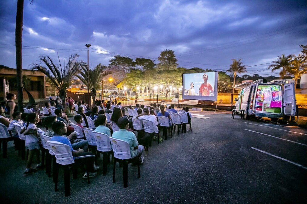 Com sessão no Parque Vitória Régia, Bauru recebe primeiro cinema itinerante movido a energia solar do Brasil neste domingo