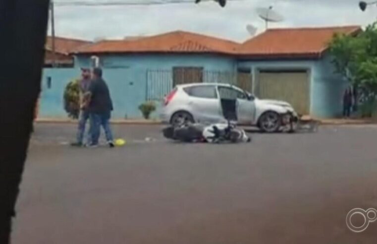 Motociclista é atropelado e agredido com taco de beisebol por motorista de carro em Palmital; vídeo