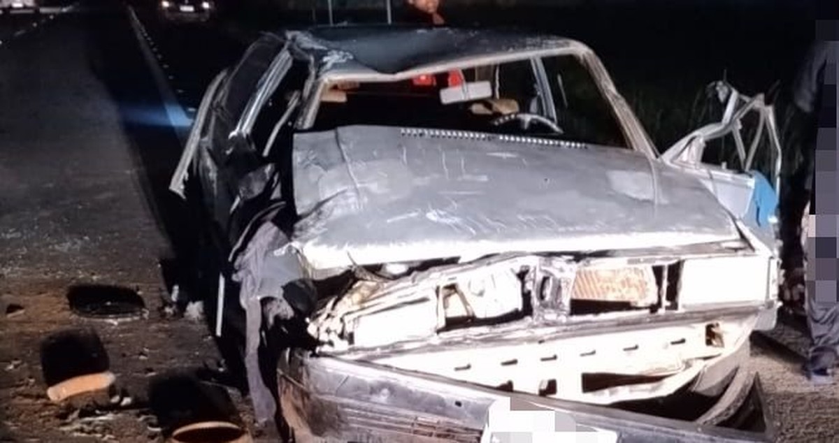 Jovem de 21 anos morre após carro capotar em rodovia de Botucatu