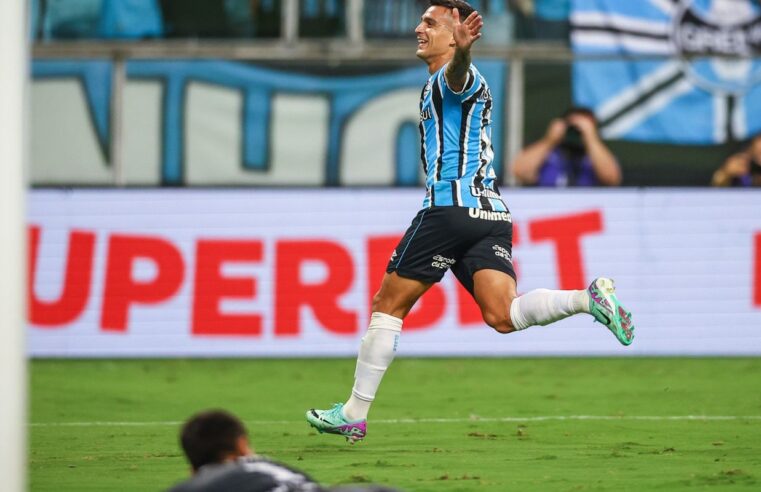 Grêmio supera Brasil de Pelotas e avança às semifinais do Gauchão