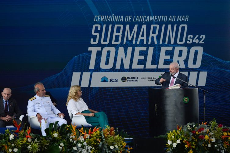 Rio de Janeiro (RJ), 27/03/2024 – O presente do Brasil, Luiz Inácio Lula da Silva durante lançamento ao mar do submarino Toneleiro, no Complexo Naval de Itaguaí, na região metropolitana do Rio de Janeiro. Foto: Tomaz Silva/Agência Brasil