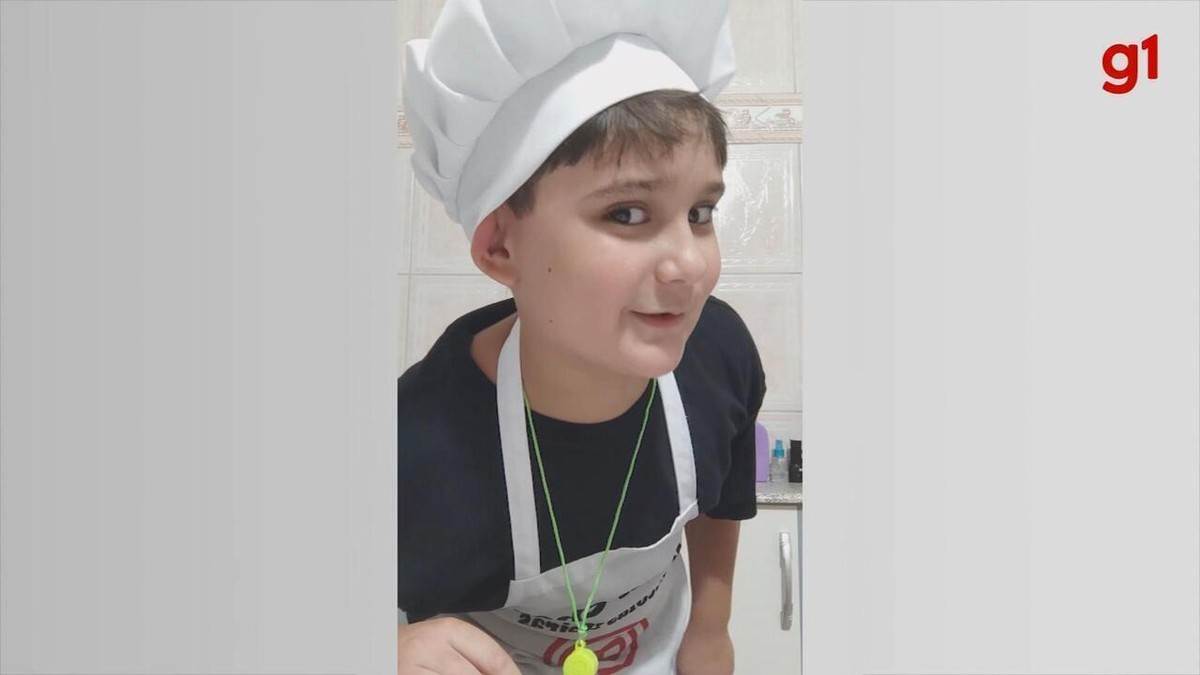 Menino de 10 anos viraliza com vídeos de receitas e alcança quase meio milhão de seguidores: ‘Mini chef’ | Bauru e Marília