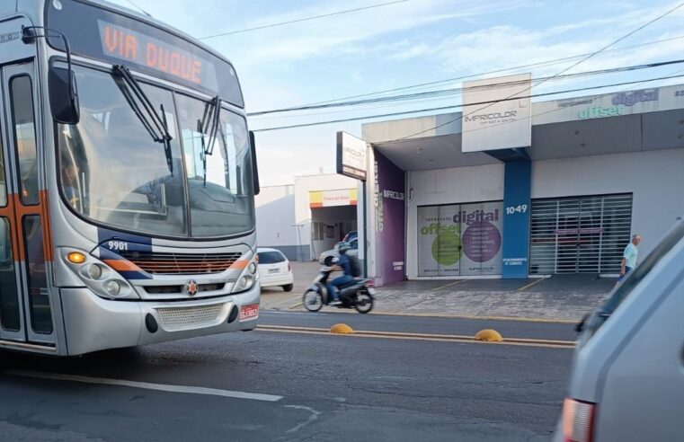 Passageiros criam grupo em aplicativo para conseguir usar transporte com horários escassos e confusos: ‘Ônibus fantasma’