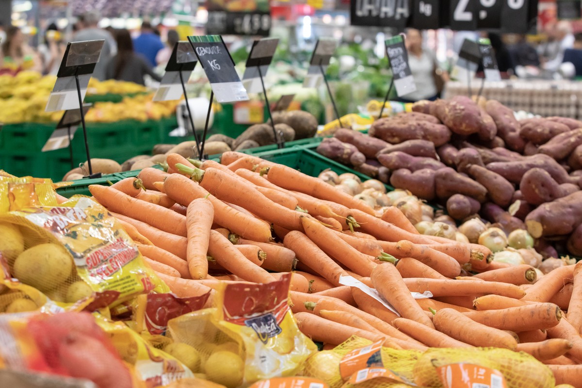 Por que os preços da cenoura, batata e cebola estão altos? Vão baixar? Entenda | Agronegócios