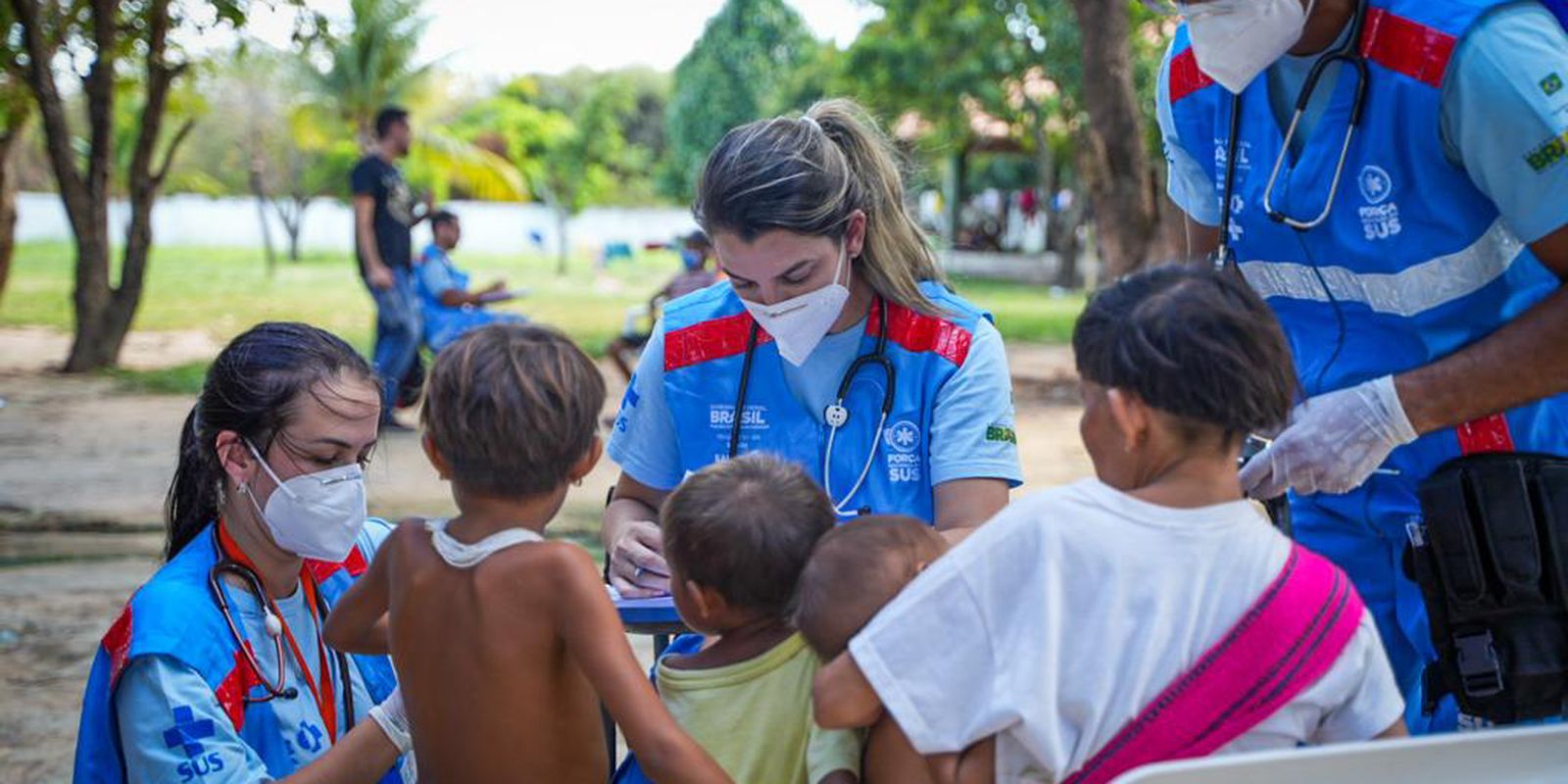 Exames revelam presença de mercúrio em amostras de cabelo de yanomamis