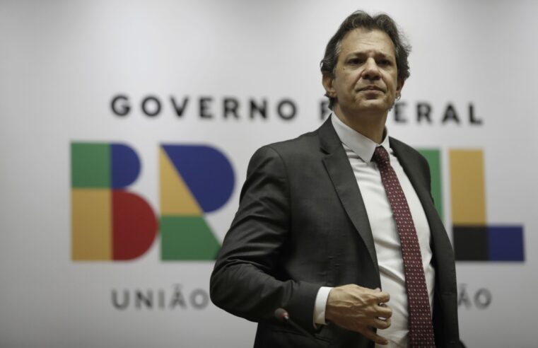 Haddad descarta aumento para servidores em 2024 e diz que equipe econômica avalia reajuste nos próximos anos