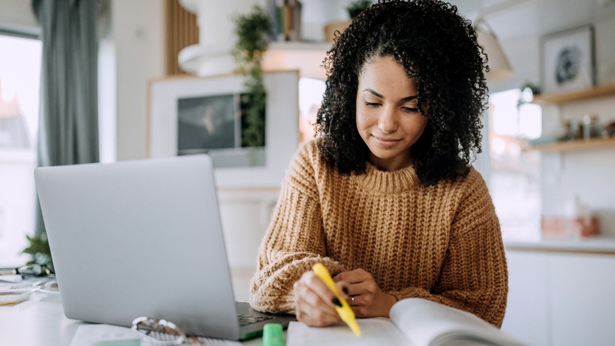 Governo de SP abre inscrições para cursos gratuitos do programa Meu Primeiro Emprego; saiba como participar