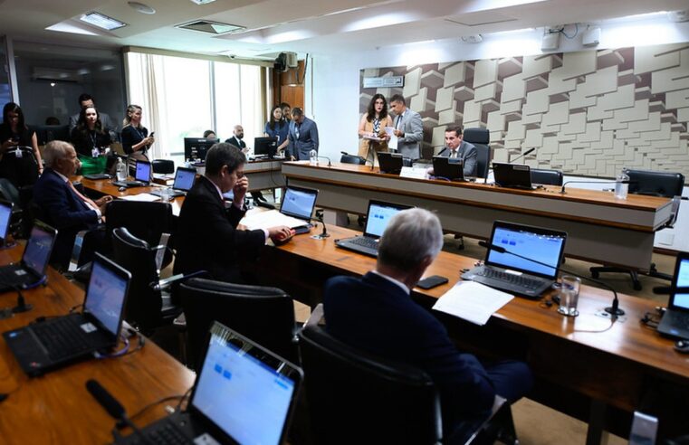 Comissão do Senado aprova isenção do IR para quem ganha até dois salários mínimos | Política