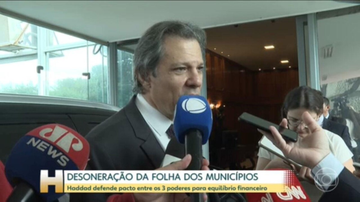 Haddad cita mudança no cenário 'de um ano para cá' e diz que busca 'meta factível' para contas de 2025