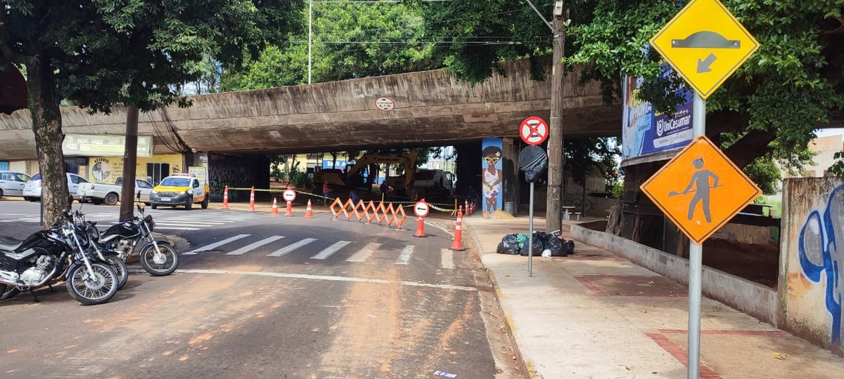 Obras sob Viaduto Comendador Tannel Abbud alteram trânsito em vias da zona leste, em Presidente Prudente; veja rotas alternativas | Presidente Prudente e Região