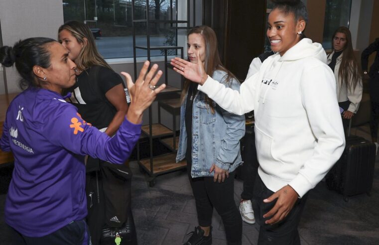 Seleção feminina se apresenta nos EUA para disputa do SheBelieves