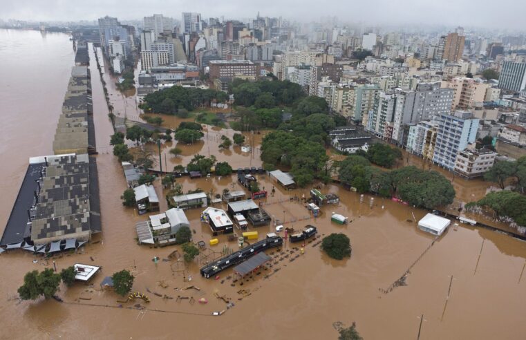 Câmara aprova projeto que reconhece estado de calamidade no RS e facilita repasses federais ao estado | Política