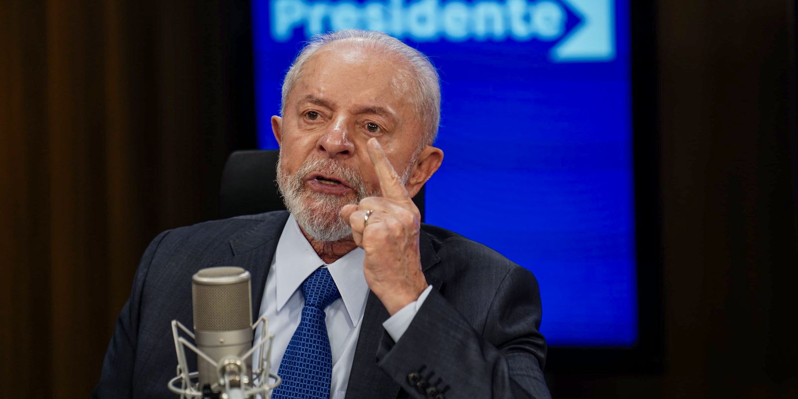 Lula exalta trabalho de voluntários no RS e condena fake news